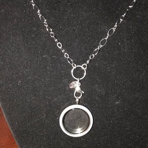 Origami Owl Living Locket and oval link chain